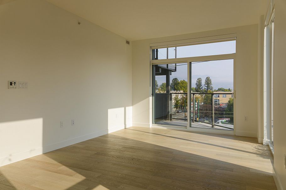 402 2888 Arbutus Street Vancouver, BC - 2