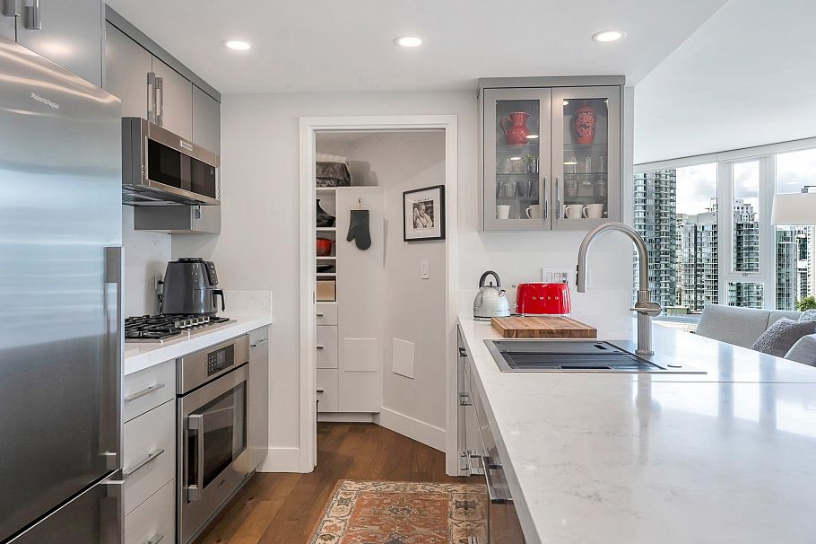 2007 918 Cooperage Way Vancouver, BC - 4