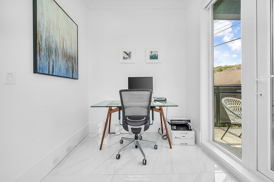 90 W 27th Avenue Vancouver, BC - 28