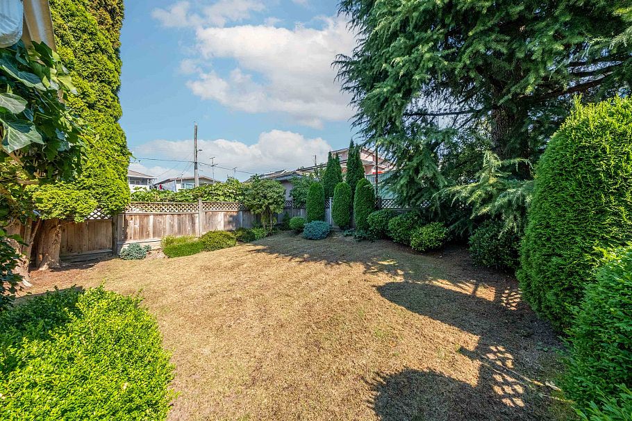 5020 Moss Street Vancouver, BC - 26