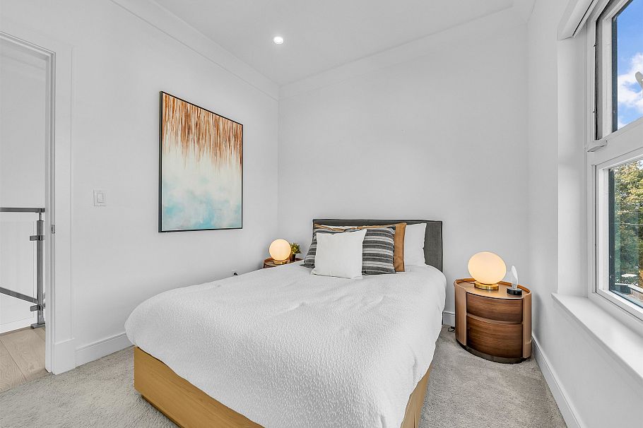 90 W 27th Avenue Vancouver, BC - 25