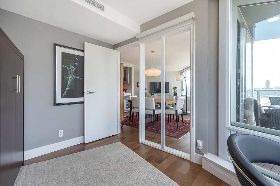 2007 918 Cooperage Way Vancouver, BC - 27