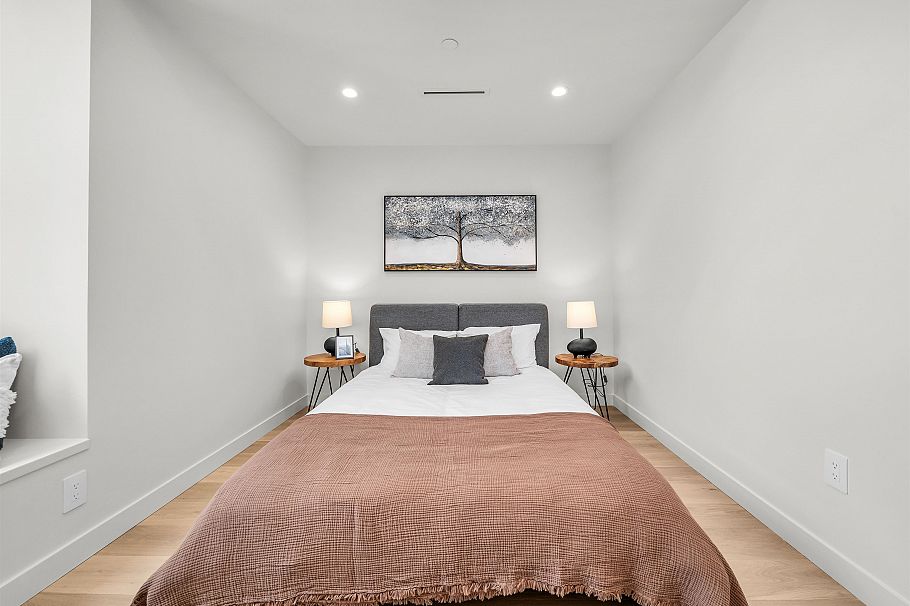 1 1120 E 23rd Avenue Vancouver, BC - 28