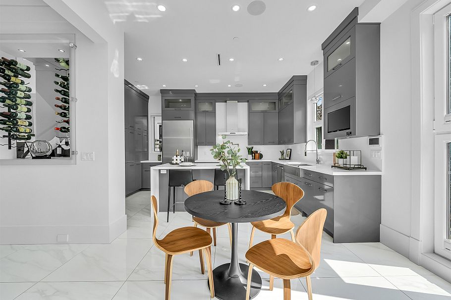 90 W 27th Avenue Vancouver, BC - 13