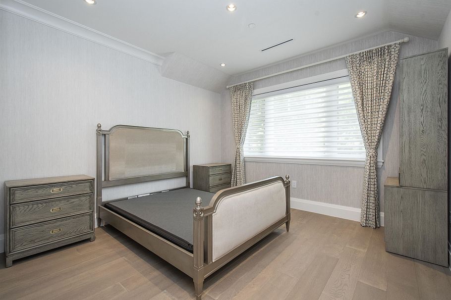 3946 W 30th Avenue Vancouver, BC - 28