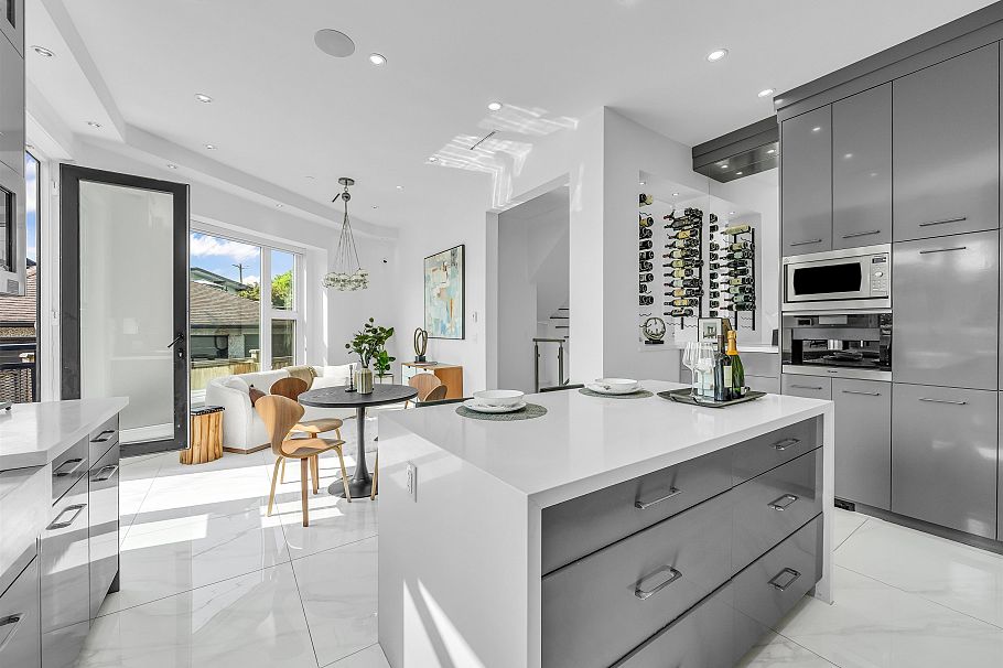 90 W 27th Avenue Vancouver, BC - 10