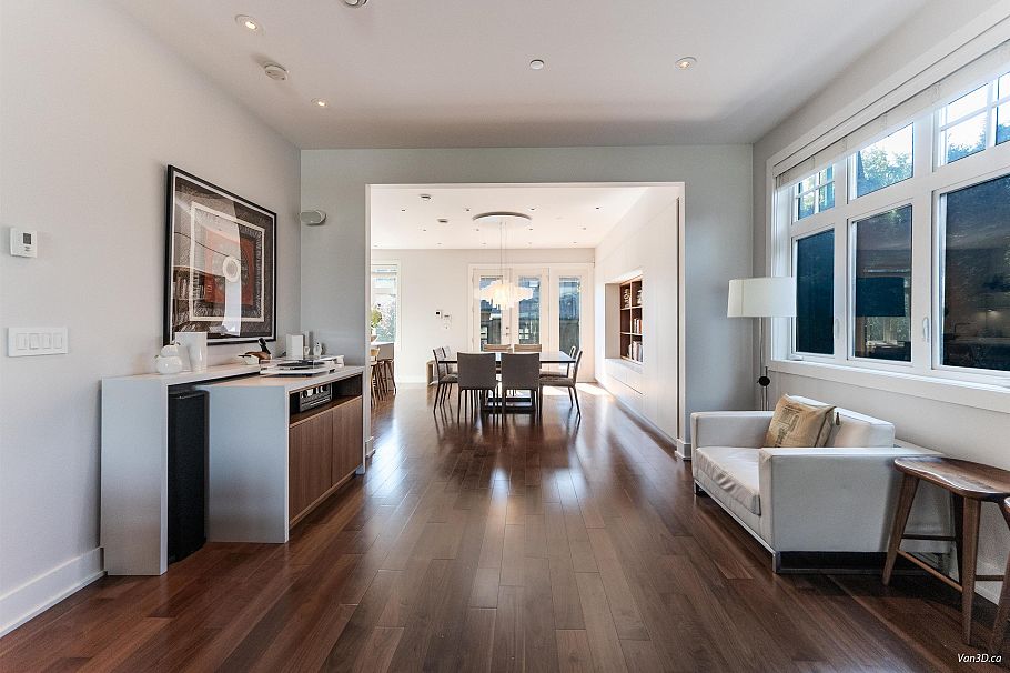 4698 W 11th Avenue Vancouver, BC - 8