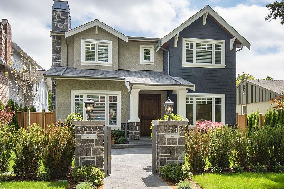 3946 W 30th Avenue Vancouver, BC - 1