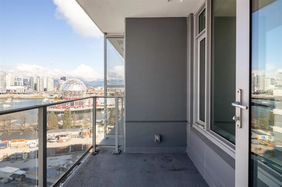 1108 1661 Quebec Street Vancouver, BC - 11