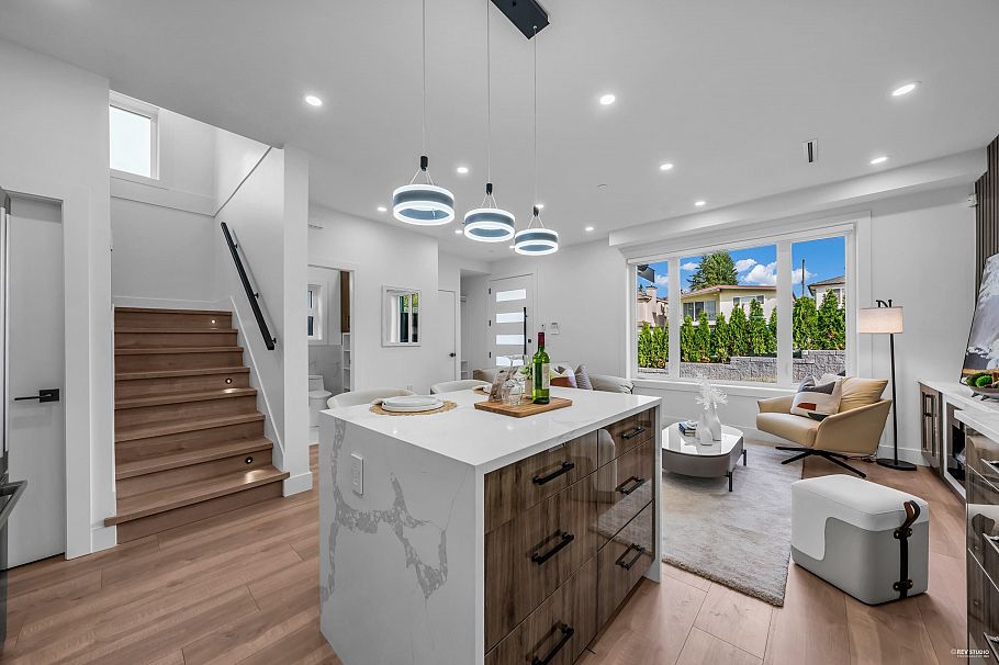 2 3344 Adanac Street Vancouver, BC - 16