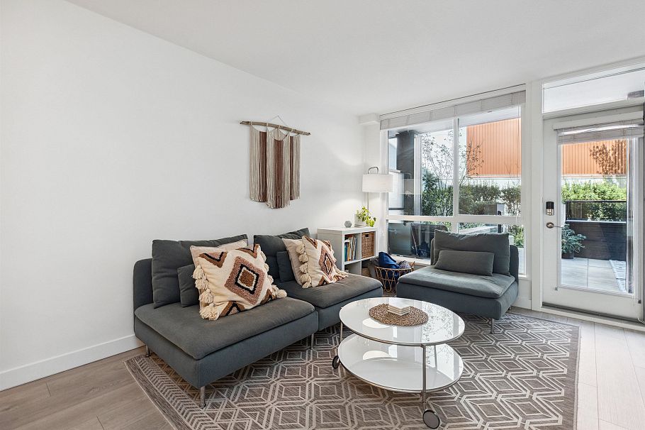 107 128 E 8th Street North Vancouver, BC - 4