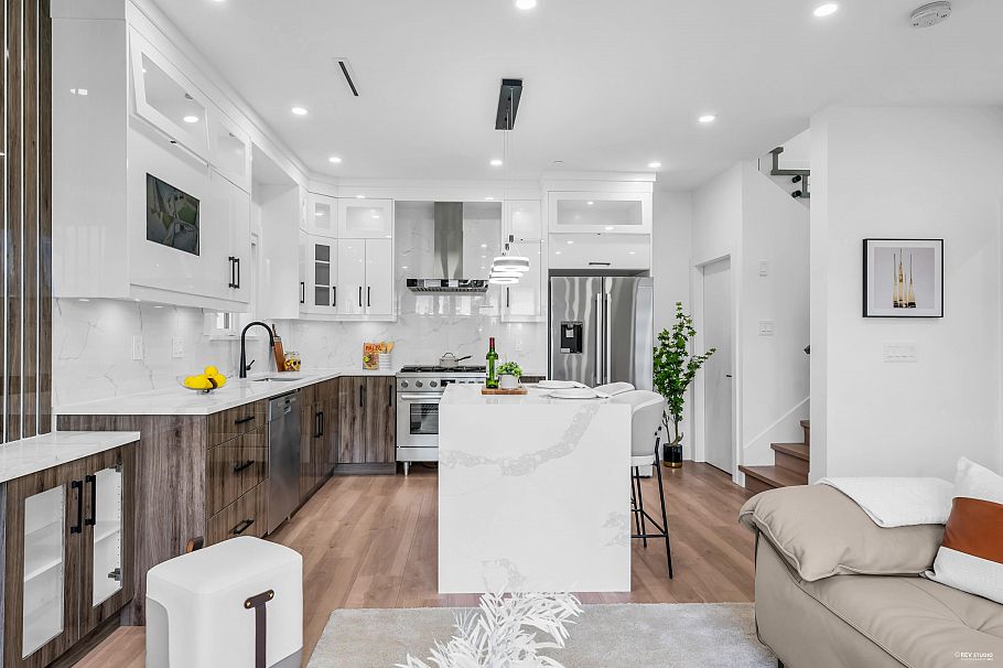 2 3344 Adanac Street Vancouver, BC - 14