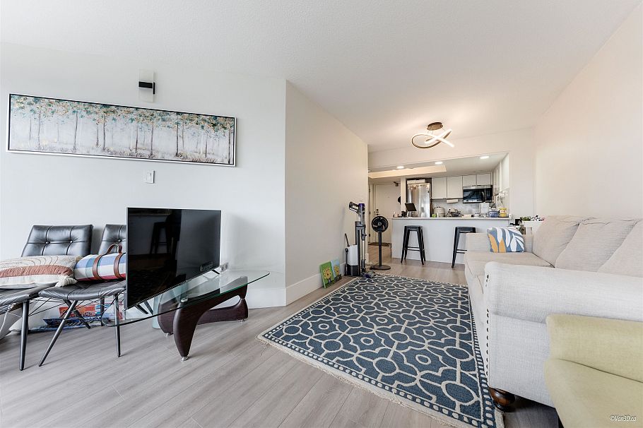 914 950 Drake Street Vancouver, BC - 17