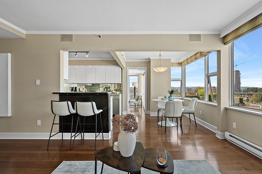 1301 1501 Howe Street Vancouver, BC - 3