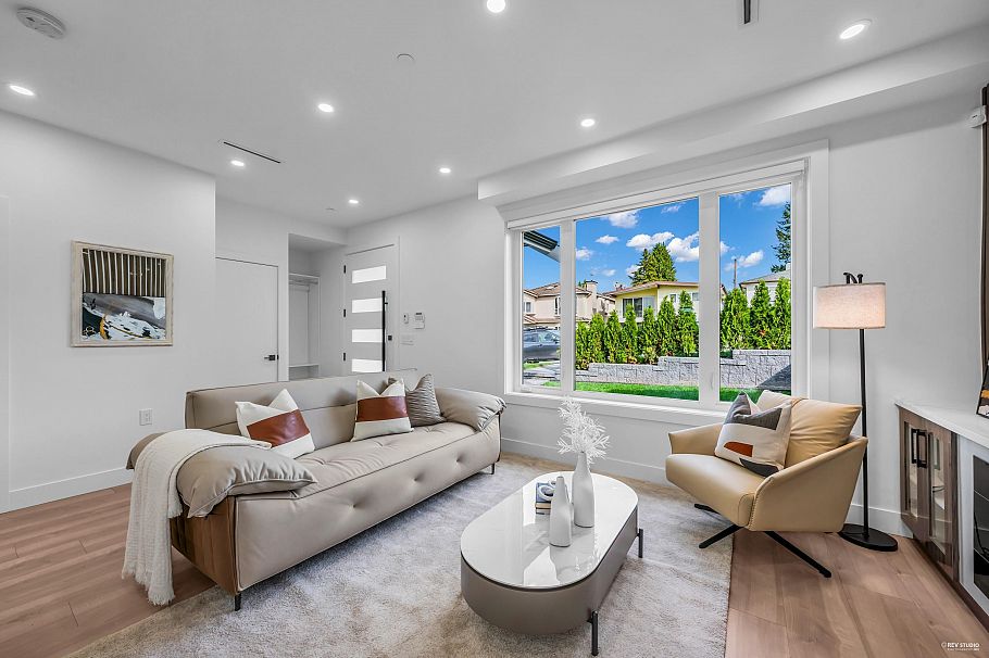 2 3344 Adanac Street Vancouver, BC - 8