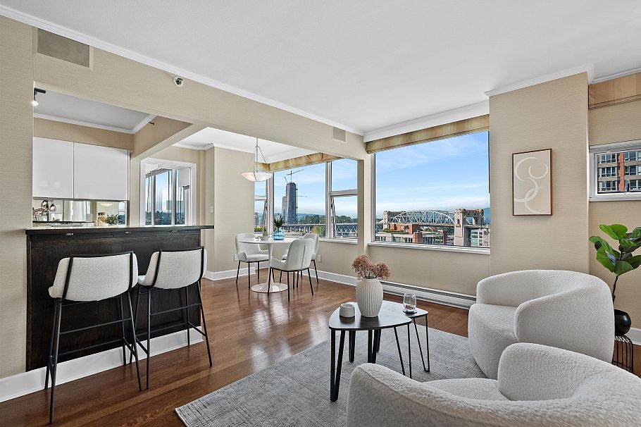 1301 1501 Howe Street Vancouver, BC - 4