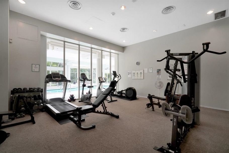 205 1327 E Keith Road North Vancouver, BC - 8