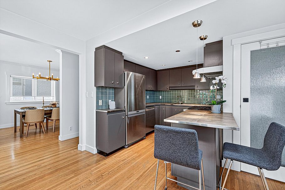 4427 W 7th Avenue Vancouver, BC - 17