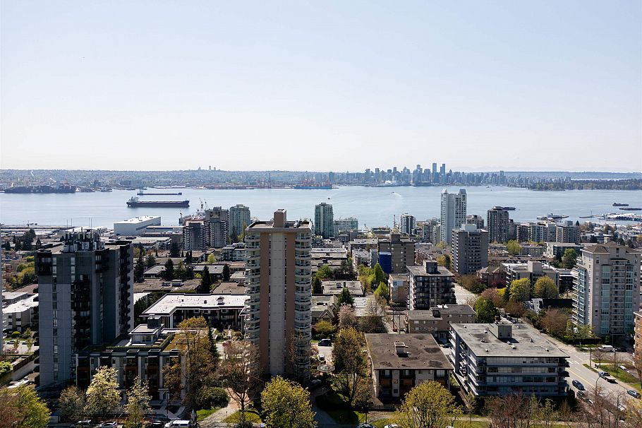 107 128 E 8th Street North Vancouver, BC - 35