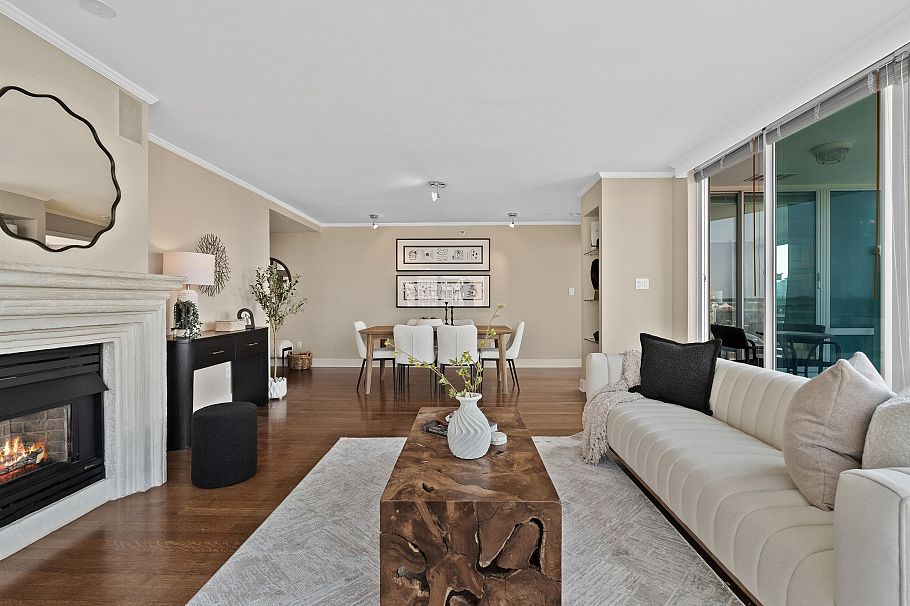 1301 1501 Howe Street Vancouver, BC - 10