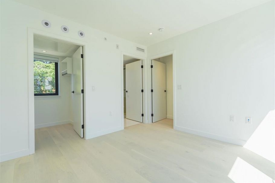 51 550 W 28th Avenue Vancouver, BC - 20