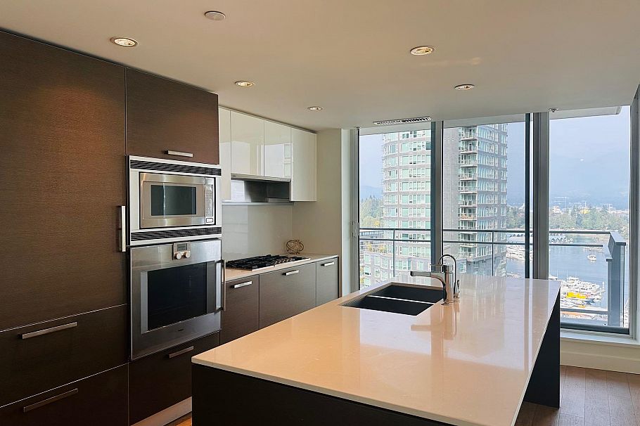 1302 1499 W Pender Street Vancouver, BC - 5