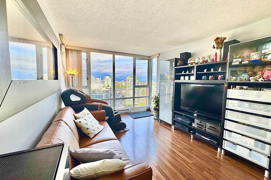 3202 1033 Marinaside Crescent Vancouver, BC - 9