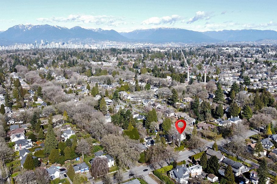 6485 Adera Street Vancouver, BC - 8