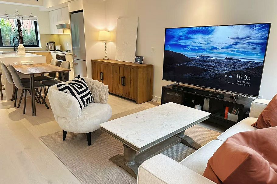 51 550 W 28th Avenue Vancouver, BC - 2