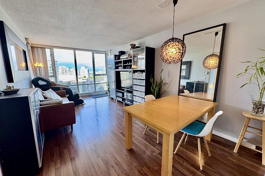 3202 1033 Marinaside Crescent Vancouver, BC - 8