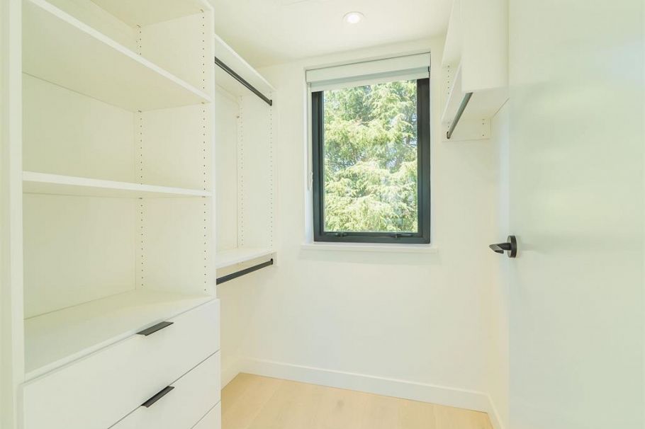 51 550 W 28th Avenue Vancouver, BC - 18