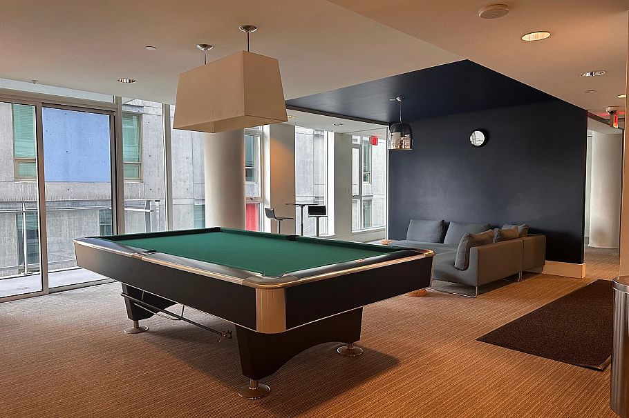 1302 1499 W Pender Street Vancouver, BC - 9