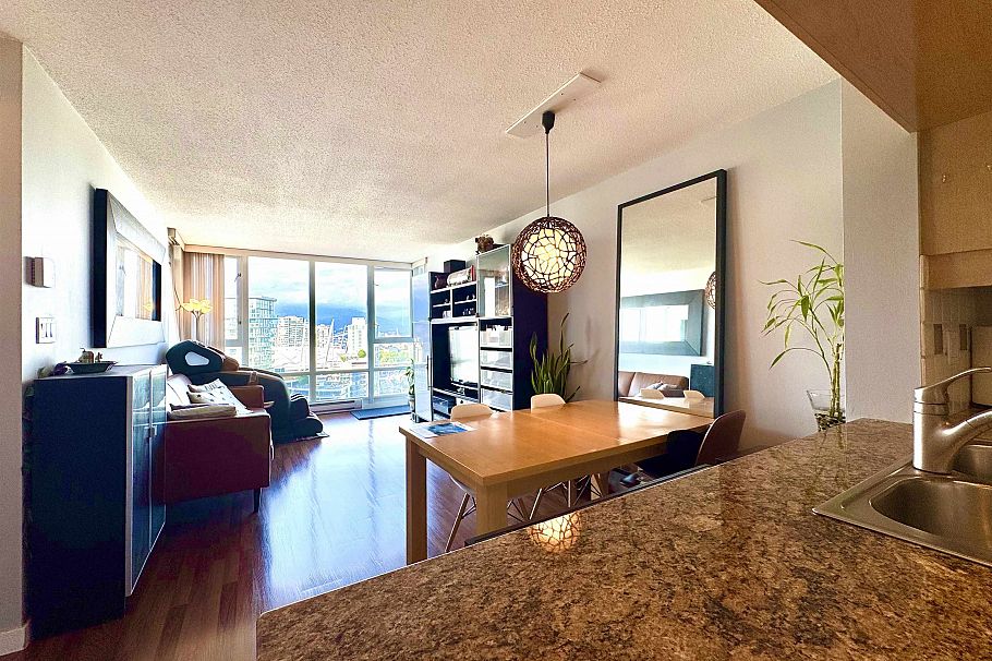 3202 1033 Marinaside Crescent Vancouver, BC - 7