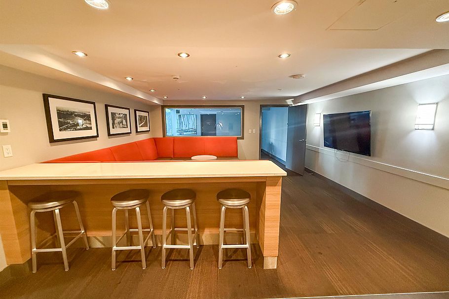 305 1783 Manitoba Street Vancouver, BC - 17