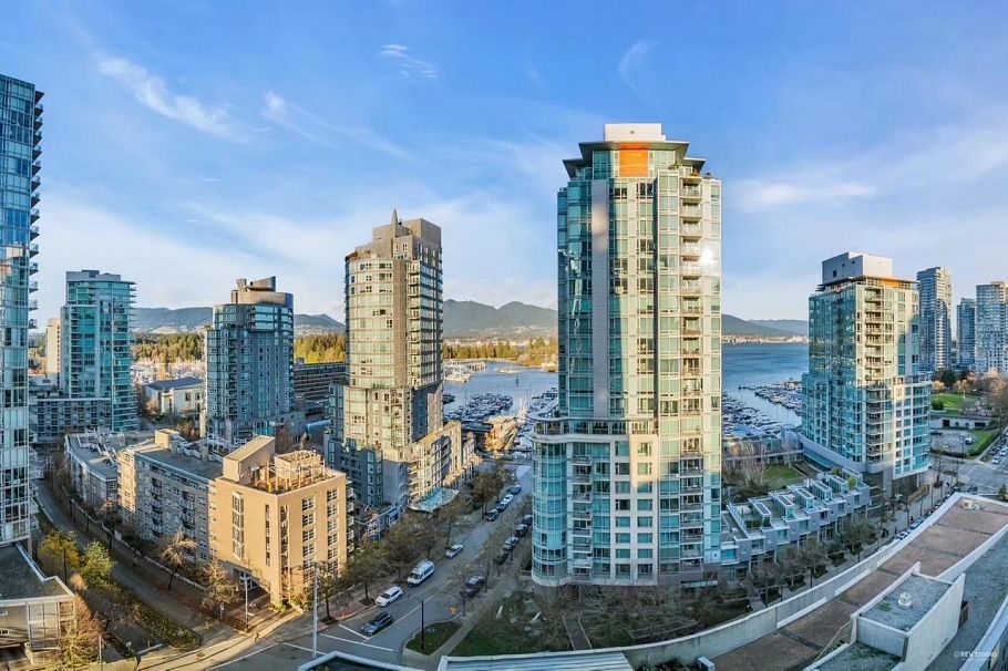 1302 1499 W Pender Street Vancouver, BC - 10