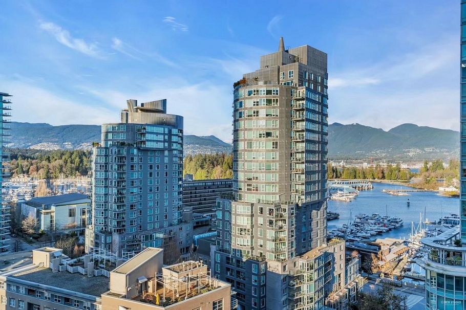 1302 1499 W Pender Street Vancouver, BC - 1