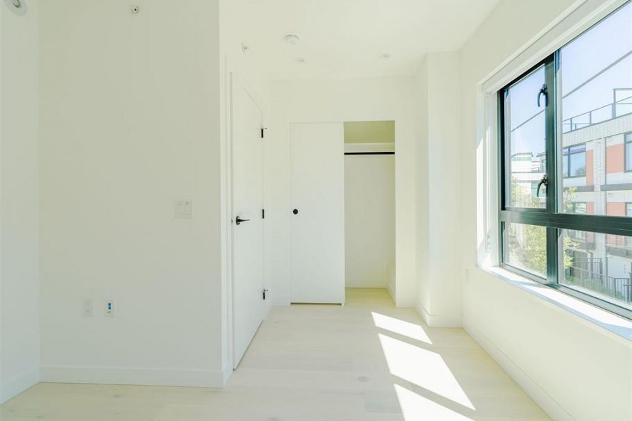 51 550 W 28th Avenue Vancouver, BC - 25