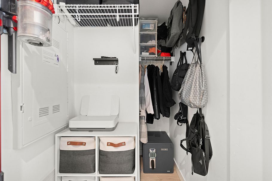 304 108 E 8th Street North Vancouver, BC - 30