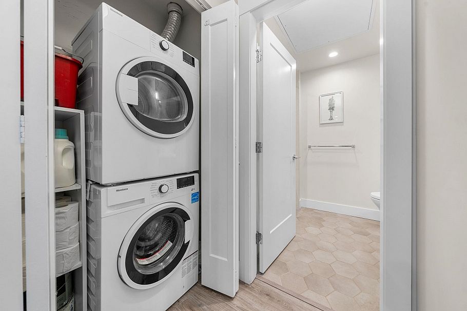 302 1496 Charlotte Road North Vancouver, BC - 10