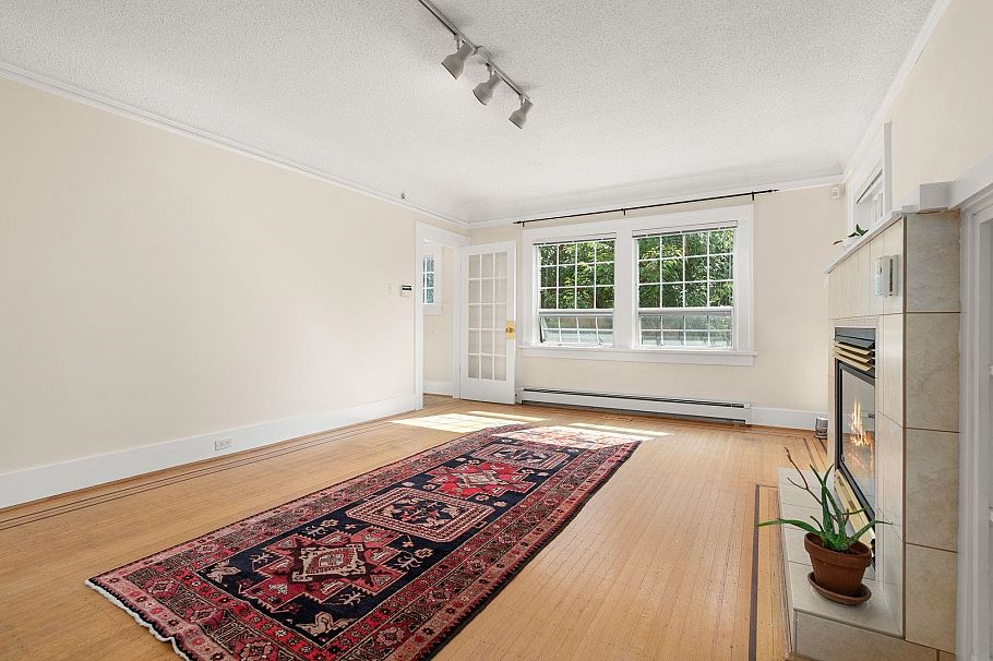 909 W 18th Avenue Vancouver, BC - 8