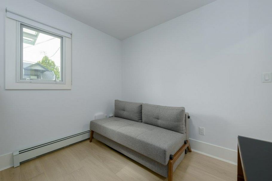 5051 Sherbrooke Street Vancouver, BC - 19