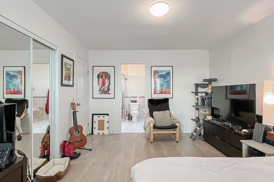 736 E 55th Avenue Vancouver, BC - 15