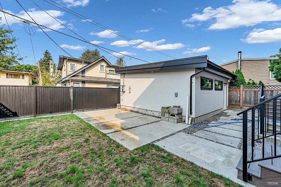 4465 Wallace Street Vancouver, BC - 36