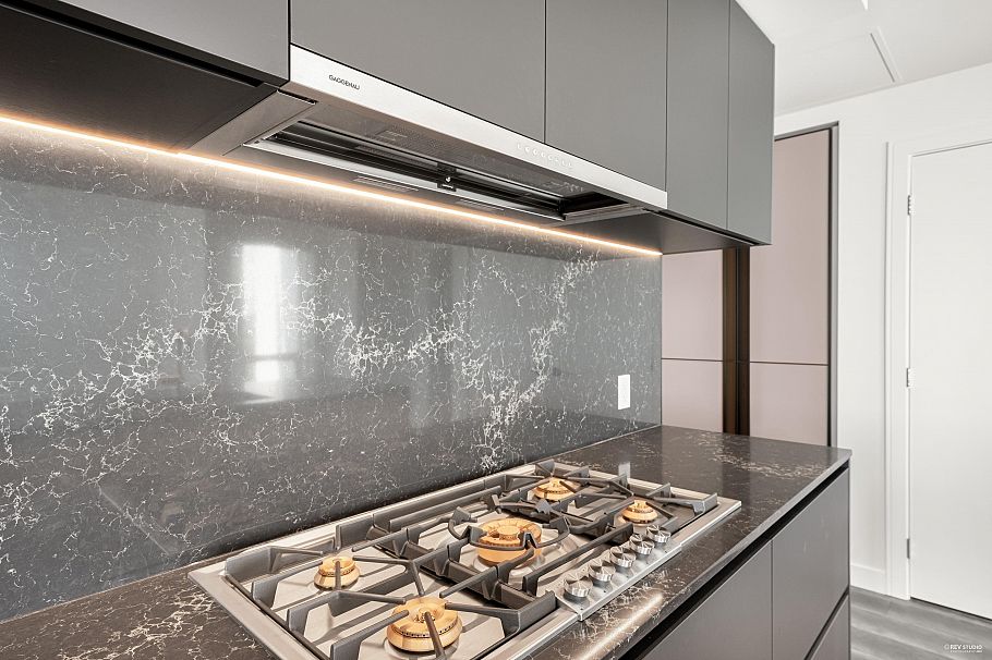 2604 1500 Fern Street North Vancouver, BC - 6