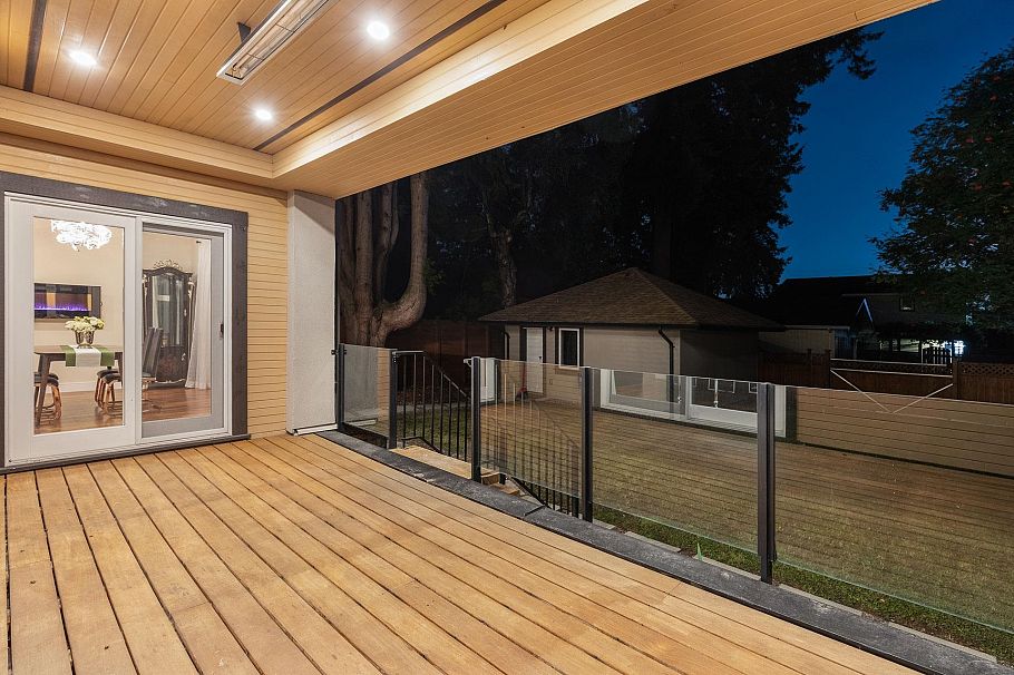 839 W 20th Street North Vancouver, BC - 37