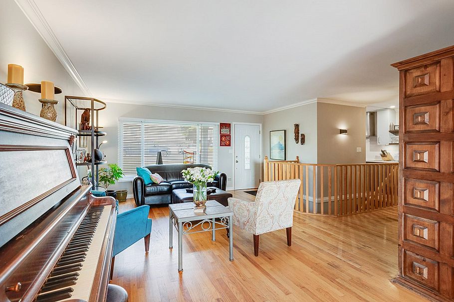 843 Whitchurch Street North Vancouver, BC - 3