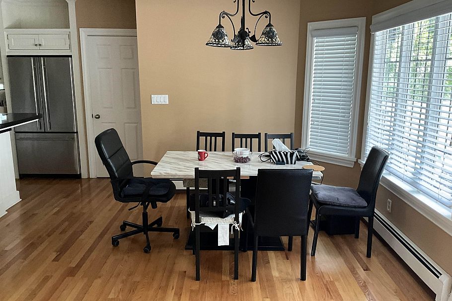 1667 W 40th Avenue Vancouver, BC - 5