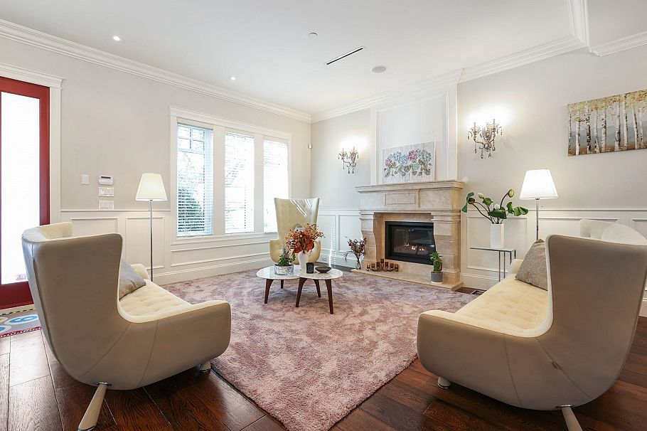 3553 W 31st Avenue Vancouver, BC - 4