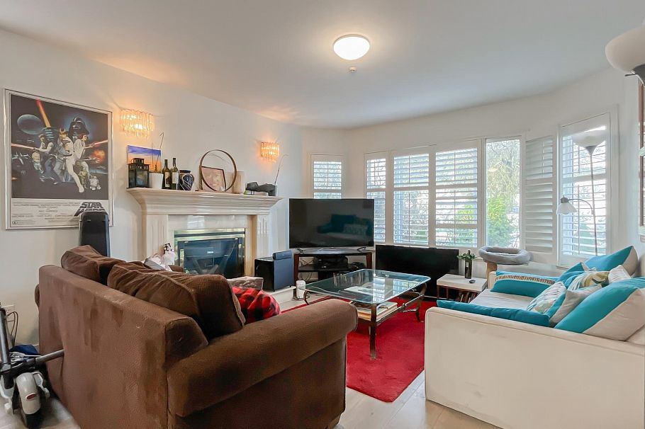 736 E 55th Avenue Vancouver, BC - 4