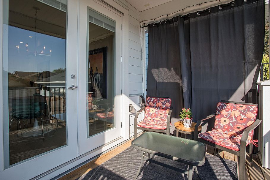 341 E 13th Street North Vancouver, BC - 30